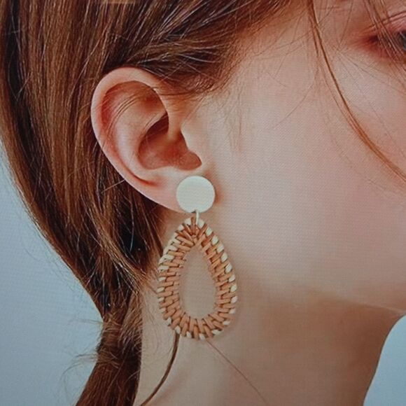 New Ratten Straw Wicker Braid Drop Dangle Statement Earrings - Picture 5 of 5